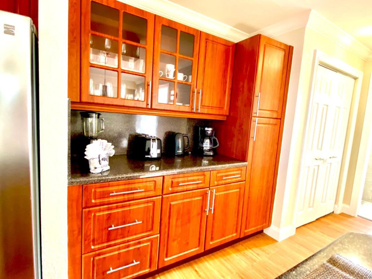 Deluxe Waterfront One Bedroom Apartment With Miami Skyline View, Free Parking 5 Mins Drive To Μαϊάμι Μπιτς Εξωτερικό φωτογραφία